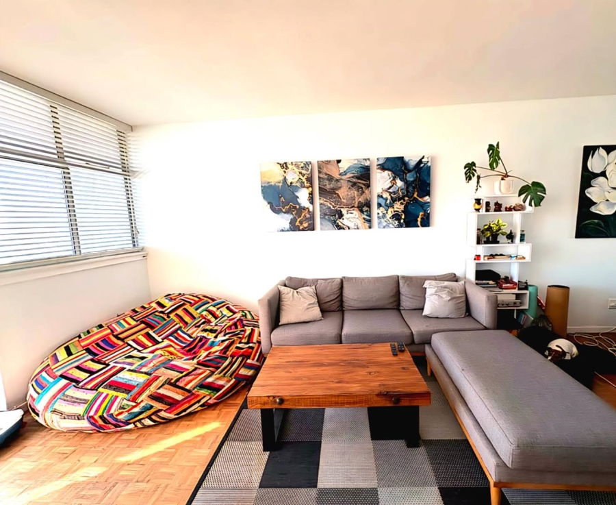 2 Bedroom Property for Sale in Sea Point Western Cape